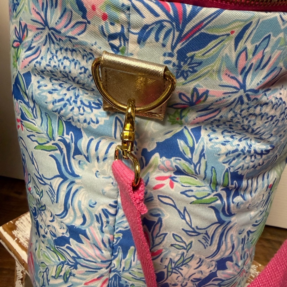 Lilly Pulitzer blues, pinks and greens beach, picnic or pool cooler bag - Picture 4 of 6